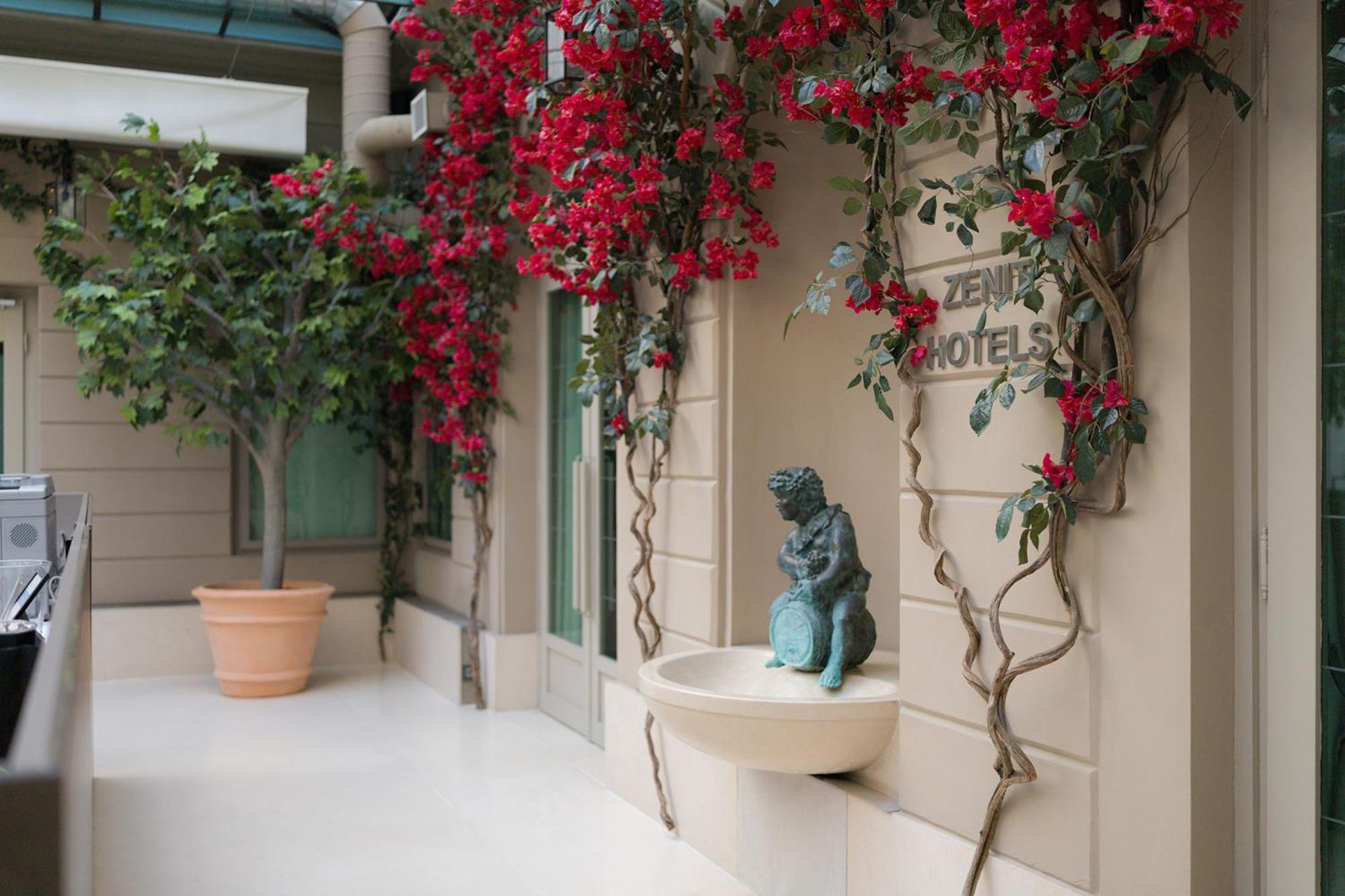 Zenit Palace Hotel 4*